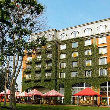 Hotel Royal Orchid Bangalore Ngoại thất bức ảnh
