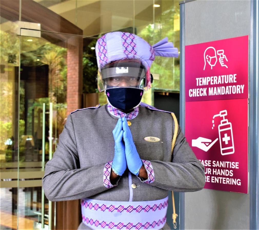 Hotel Royal Orchid Bangalore Ngoại thất bức ảnh