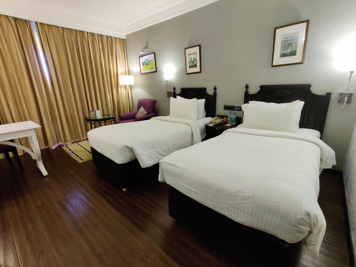Hotel Royal Orchid Bangalore Ngoại thất bức ảnh