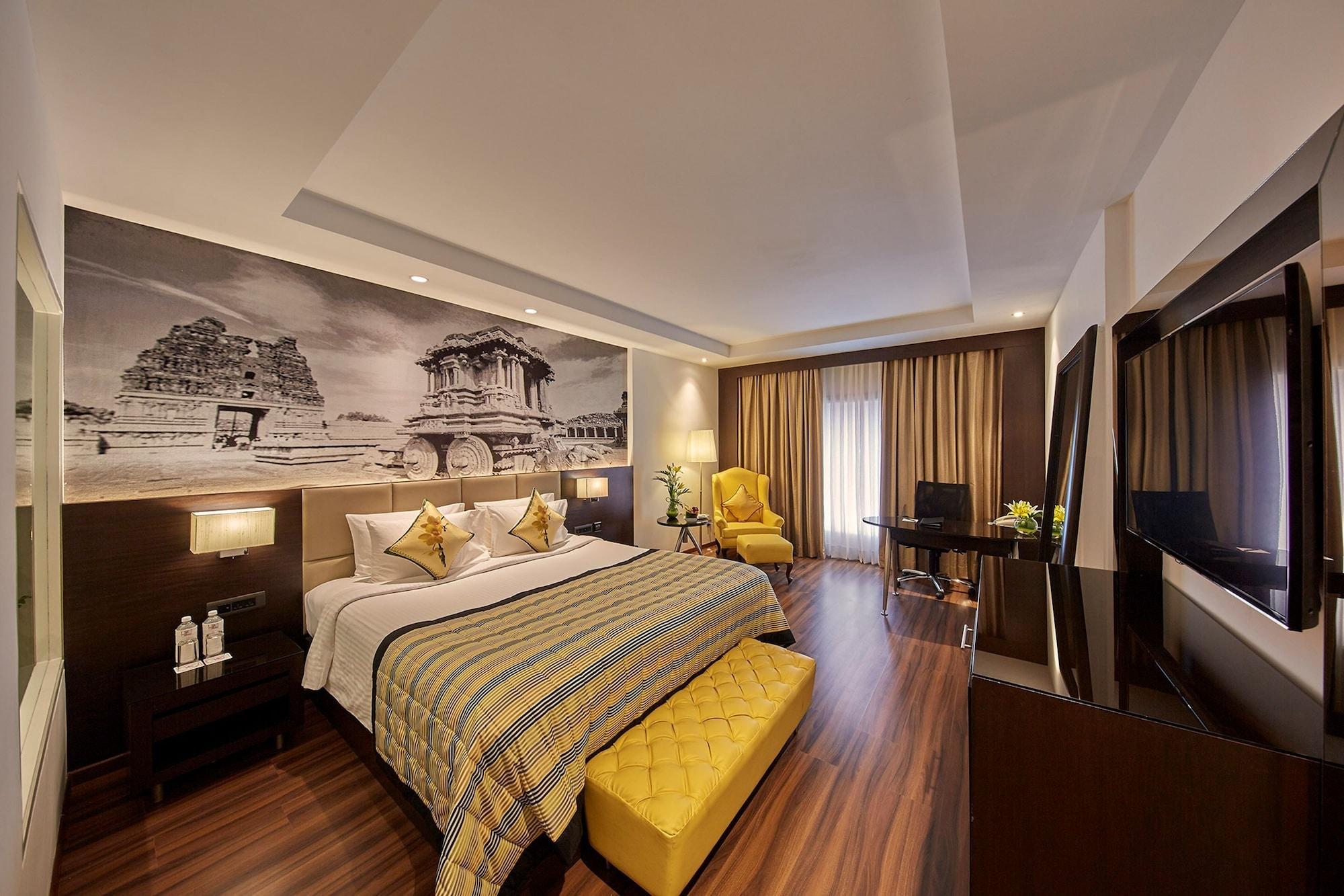 Hotel Royal Orchid Bangalore Ngoại thất bức ảnh