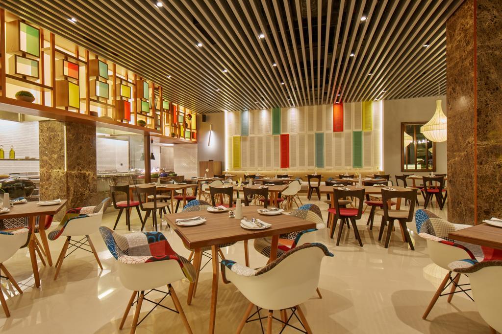 Hotel Royal Orchid Bangalore Ngoại thất bức ảnh