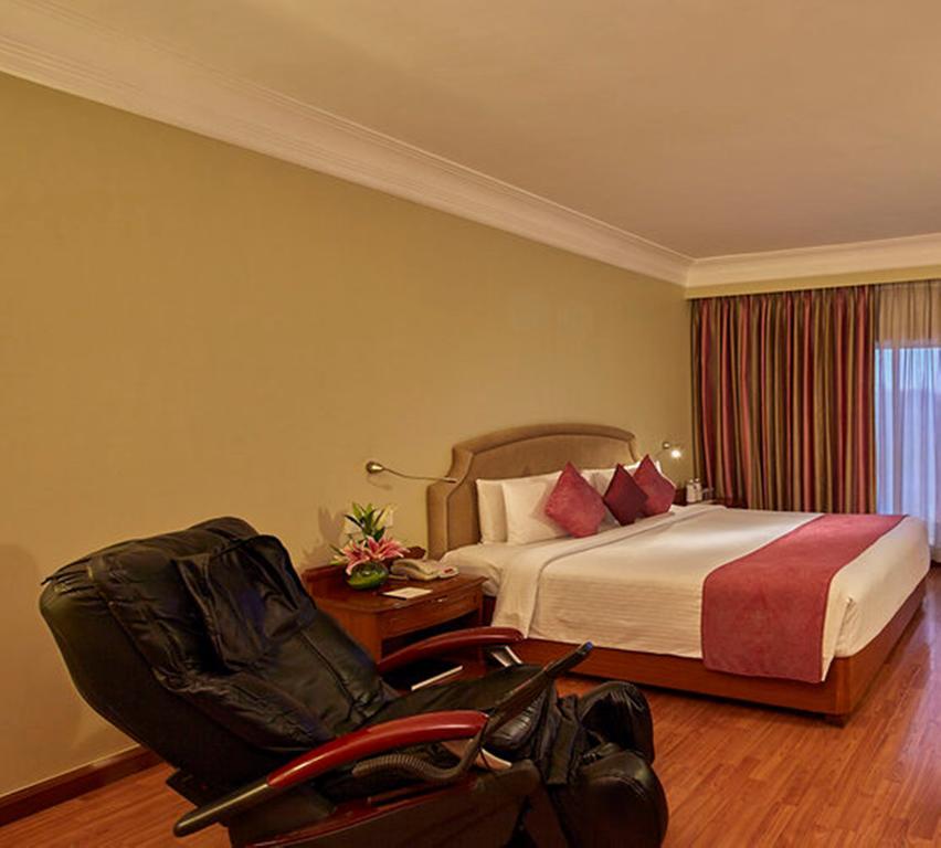 Hotel Royal Orchid Bangalore Ngoại thất bức ảnh