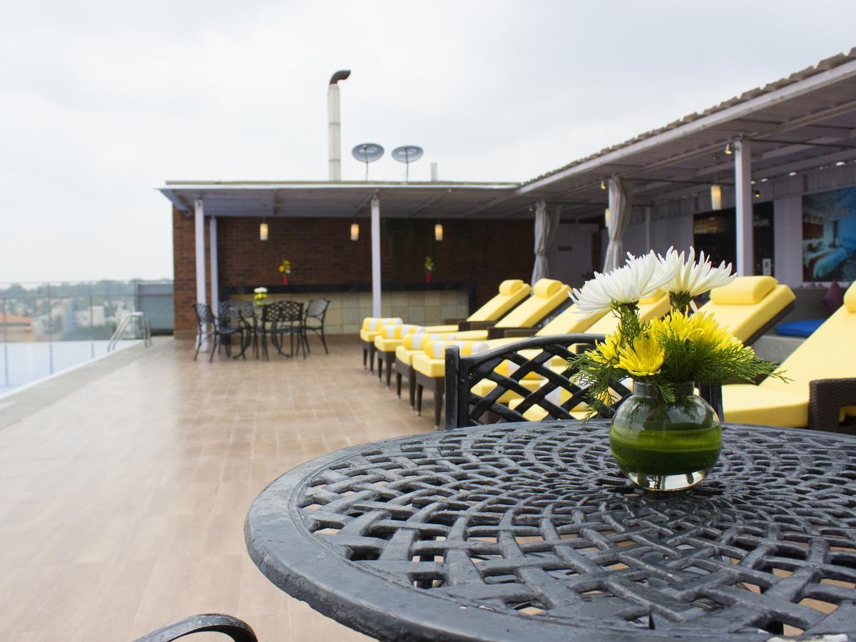 Hotel Royal Orchid Bangalore Ngoại thất bức ảnh
